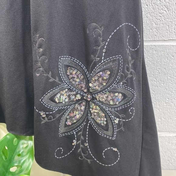 Digital clothing X-Large camisole with flower on left side????? - Picture 2 of 9